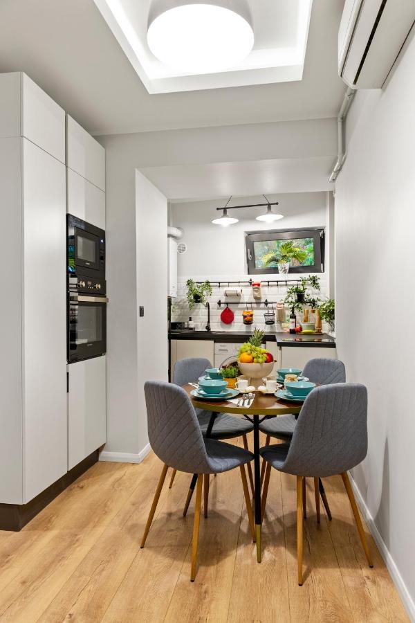 Апартаменты Tova Pearl Ultracentral - Romana Square Subway Бухарест Экстерьер фото